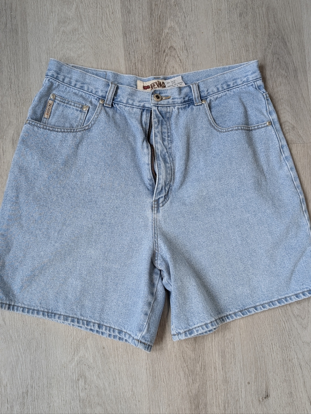 Vintage 90s Nevada High Rise Soft Denim Light Wash Mom Shorts Size 18